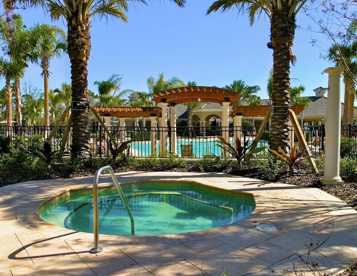 Luxurious Condo - Just 2 Miles From Disney #404 Орландо Экстерьер фото
